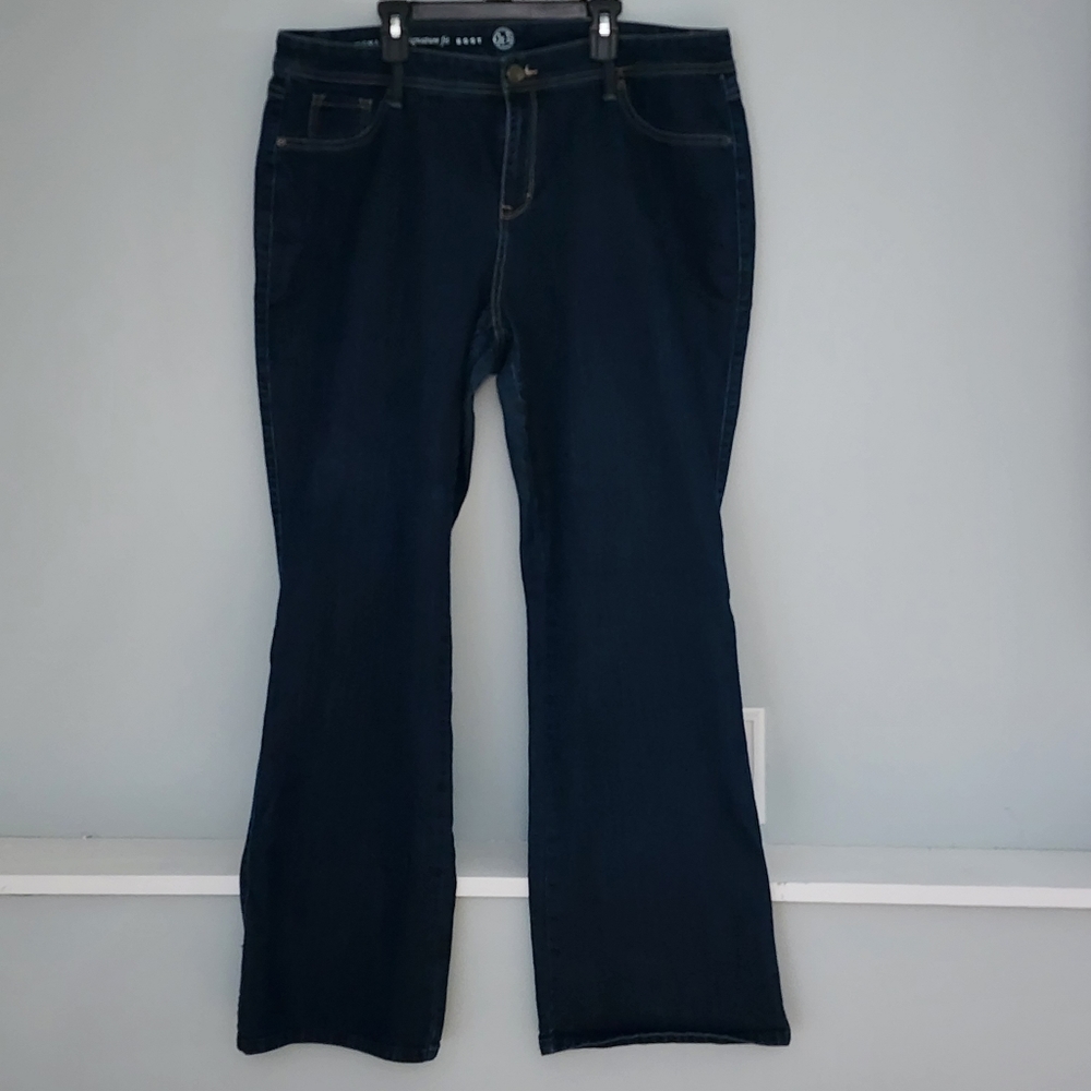 Woman's boot cut jeans size 16